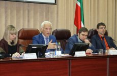 Сотрудник ВГНКИ Дмитрий Макаров выступил с докладом на семинаре по вопросу использования антибиотиков, проведенном в Казани