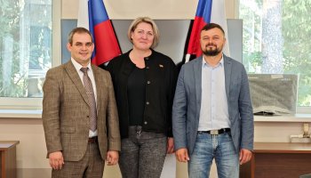Сотрудники ФГБУ «ВГНКИ» встретились с депутатом городского округа Истра